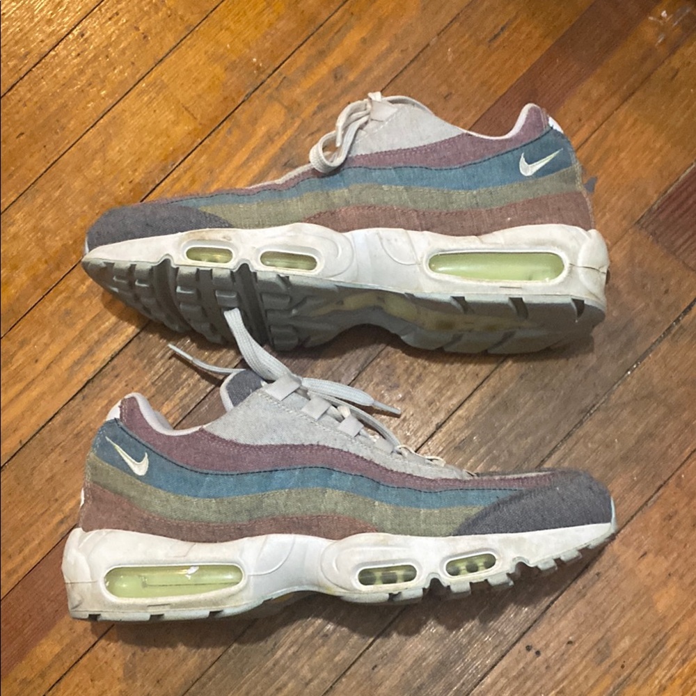 Multicolor Nike Air Max 95 Sneakers